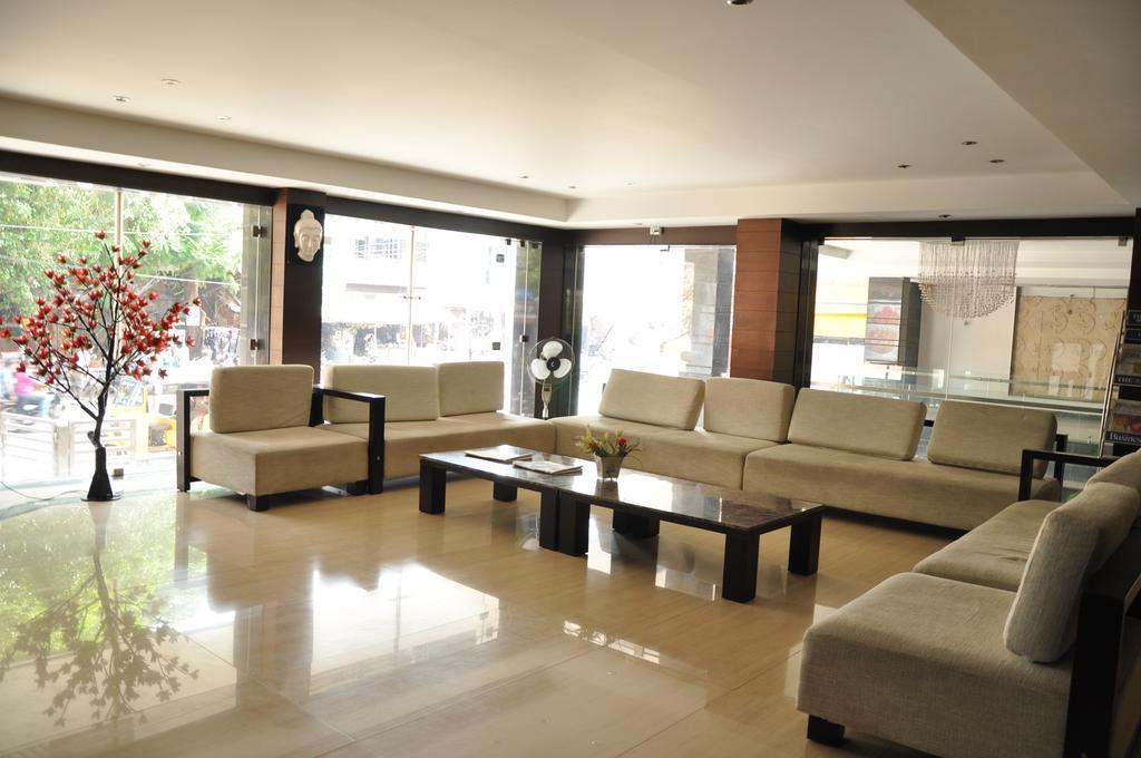 Hotel Shaans Tiruchirappalli Экстерьер фото
