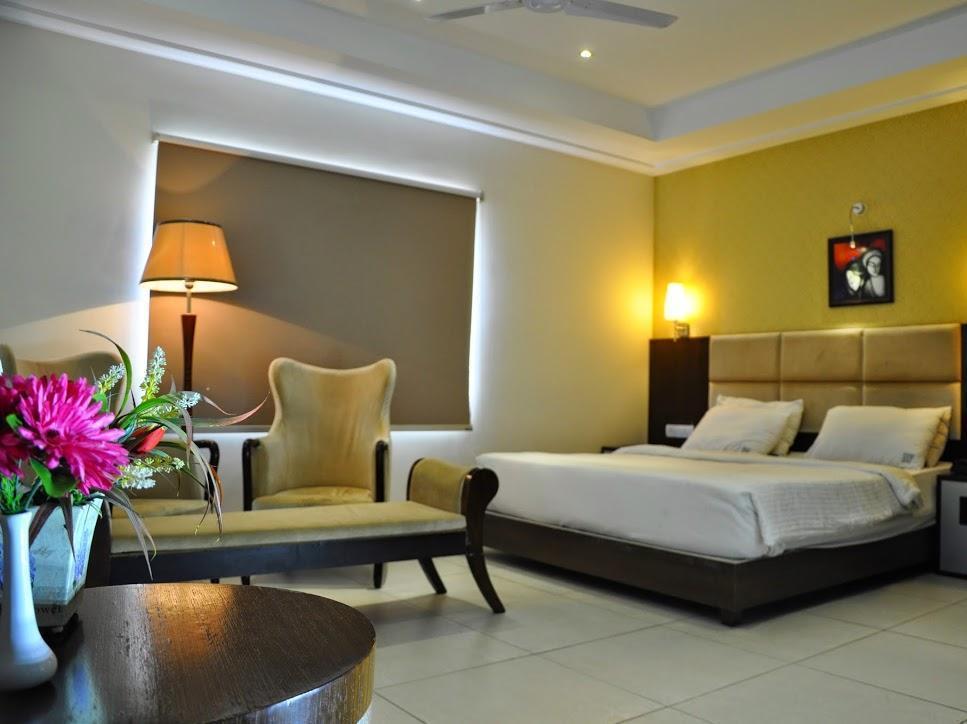Hotel Shaans Tiruchirappalli Экстерьер фото