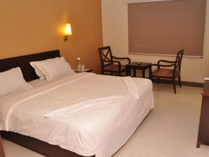 Hotel Shaans Tiruchirappalli Экстерьер фото