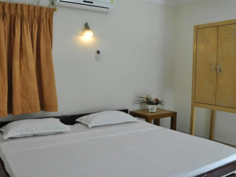 Hotel Shaans Tiruchirappalli Экстерьер фото