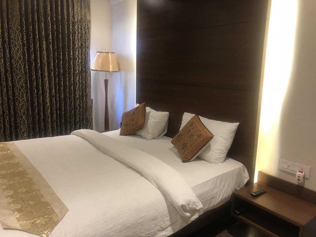Hotel Shaans Tiruchirappalli Экстерьер фото