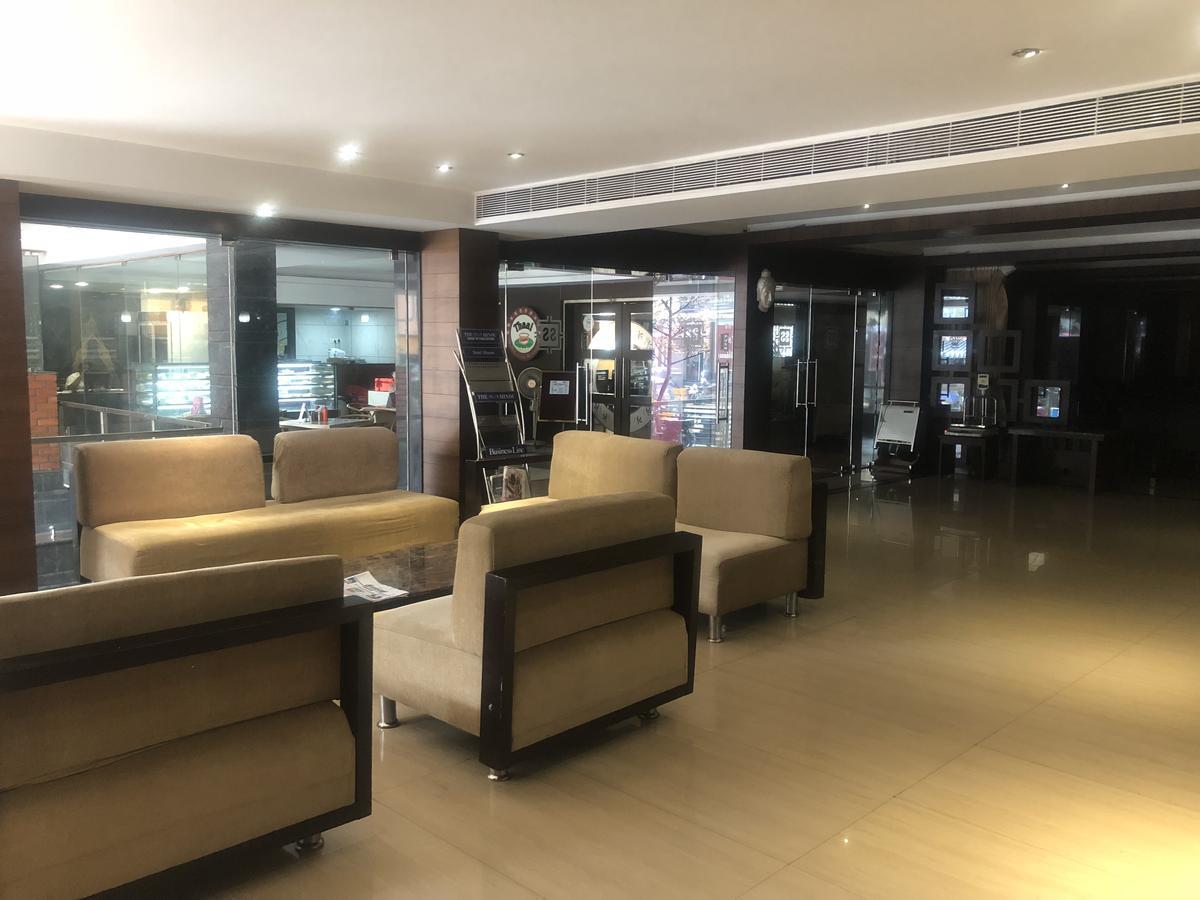Hotel Shaans Tiruchirappalli Экстерьер фото
